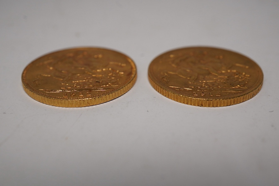 British gold coins, George V, two gold sovereigns, 1911, about UNC and 1912, EF